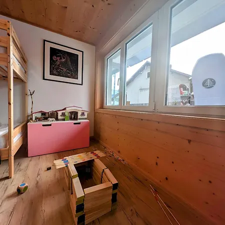 Casa Leyu Mitten In Ruschein