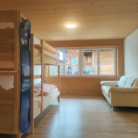 Casa Leyu Mitten In *