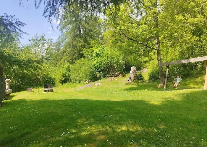 Casa Leyu Mitten In *