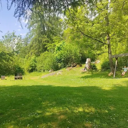 Casa Leyu Mitten In *