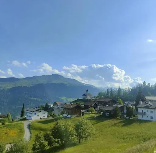 Casa Leyu Mitten In Daire Ruschein